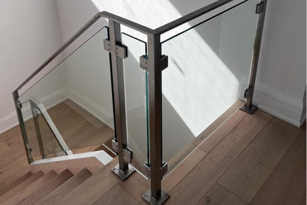 CUSTOM GLASS RAILING - SERVICES - GALLERY - 6